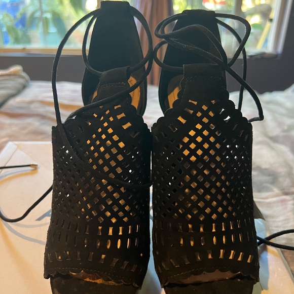 Aldo black heels - Picture 4 of 4